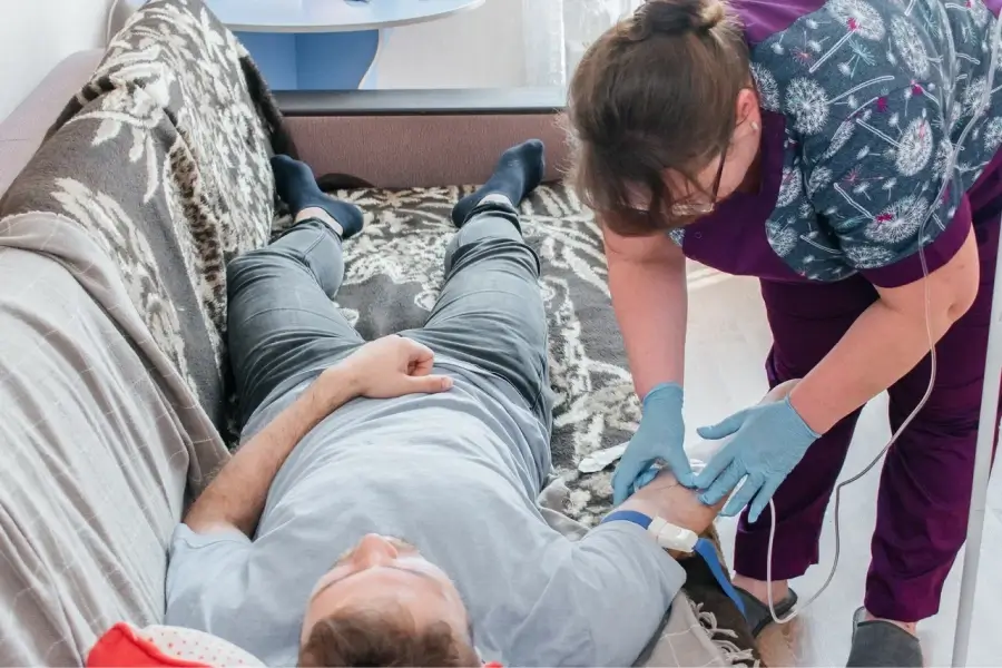 Срочный вывод из запоя в Чудове: быстро, недорого